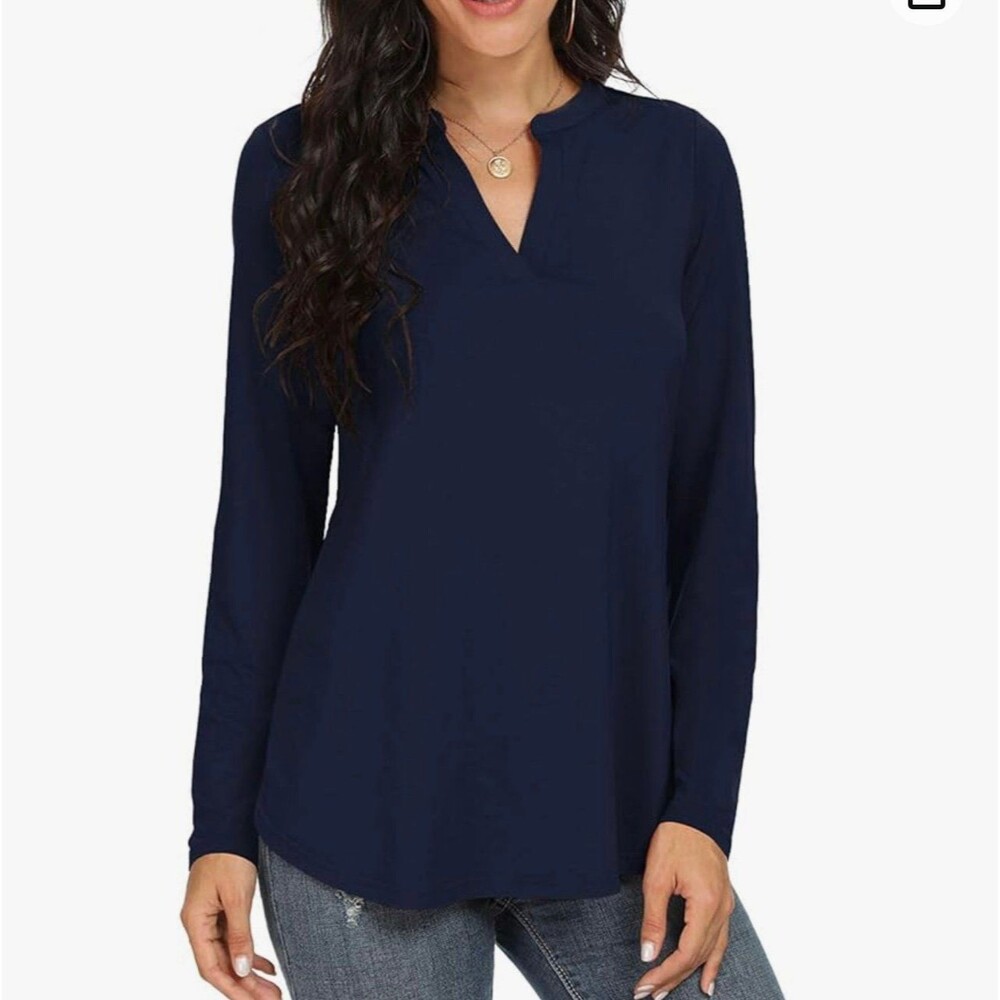 Neineiwu  Split V Neckline Navy Long Sleeve Top Size XL New With Tags